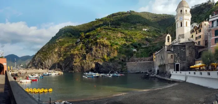 Framed Print : Panorama View Of Vernazza Harbor, Cinque Terre National Park, Liguria Region, Northern Italy Framed Print : Panorama View Of Vernazza Harbor, Cinque Terre National Park, Liguria Region, Northern Italy