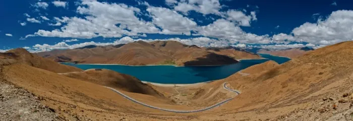 Framed Print : Panorama view of Yamdrok lake Framed Print : Panorama view of Yamdrok lake