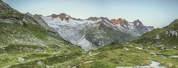 Panorama, Waxeggkees Glacier, mountain peaks, Zemmgrund valley, Ginzling, Zillertal valley, Tyrol, Austria