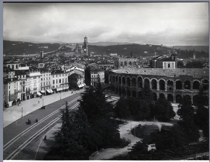 Framed Print : Panoramic View of the City of Verona