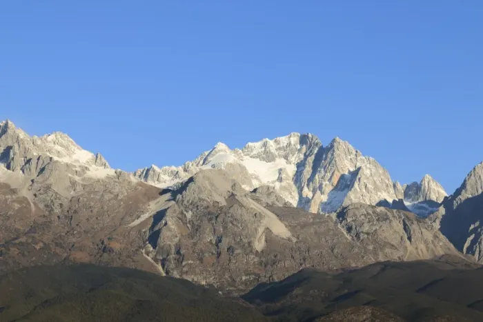Framed Print : Panoramic view of the Jade Dragon Snow Mountain in Yunnan, China Framed Print : Panoramic view of the Jade Dragon Snow Mountain in Yunnan, China