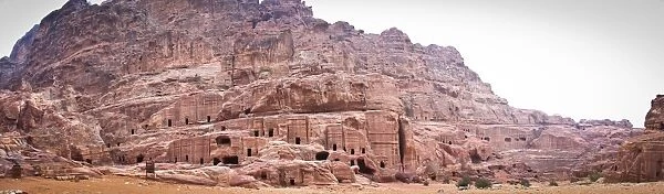 Panoramic view of Petra site- Street of Facades