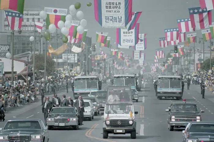 Framed Print : Papal Motorcade in Koreatown Framed Print : Papal Motorcade in Koreatown
