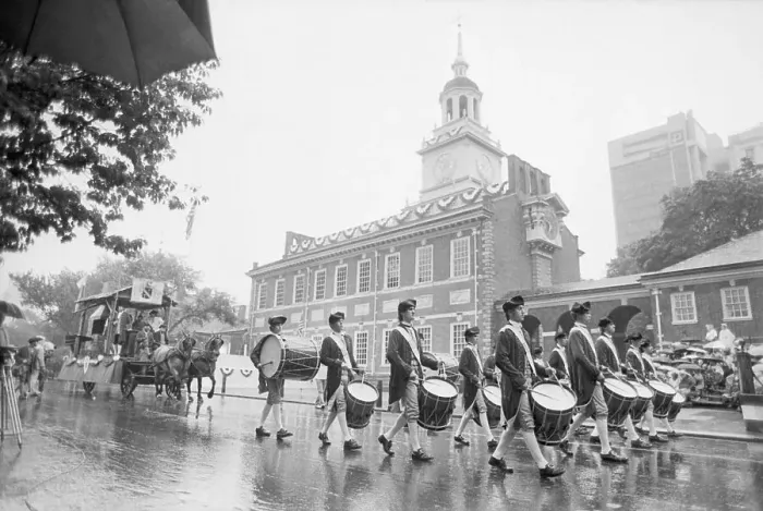 Framed Print : Parade Near Independence Hall