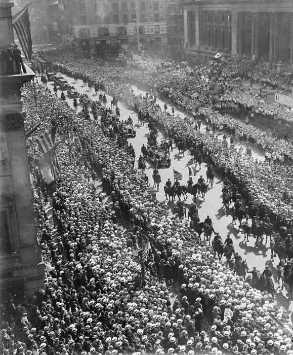 Framed Print : Parade Procession for Charles Lindbergh in New York City Framed Print : Parade Procession for Charles Lindbergh in New York City