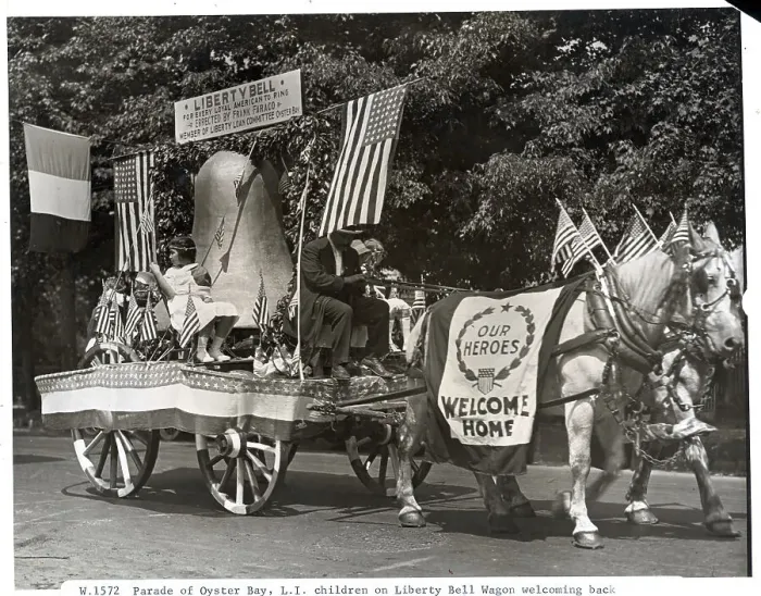 Framed Print : Parade To Welcome Back Veterans Of WW I Framed Print : Parade To Welcome Back Veterans Of WW I