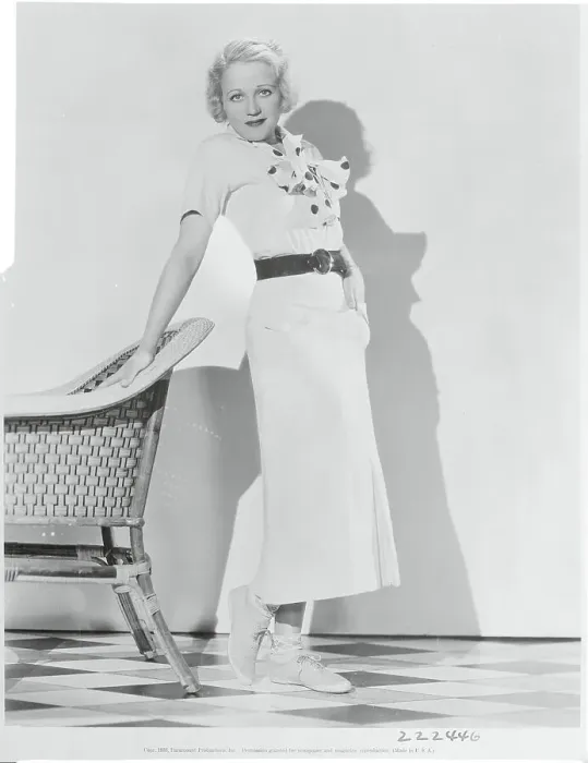 Framed Print : Paramount Screen Star Wynne Gibson Posing by Chair Framed Print : Paramount Screen Star Wynne Gibson Posing by Chair