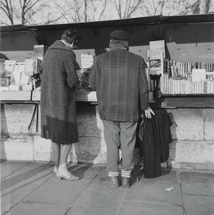 Framed Print : Paris Book Seller Framed Print : Paris Book Seller