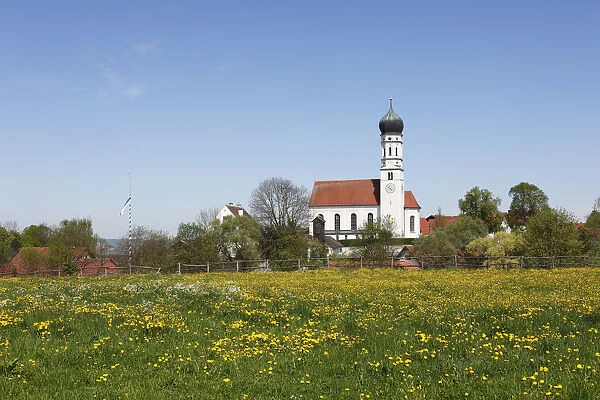 Parish church of St. Laurentius, St. Lawrence, in Paehl, Five-Lakes region, Upper Bavaria, Bavaria, Germany, Europe