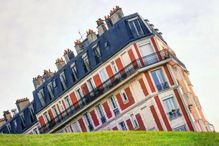 Framed Print : Parisian building Framed Print : Parisian building