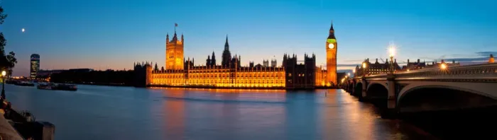 Framed Print : Parliament Building and Big Ben in London Framed Print : Parliament Building and Big Ben in London