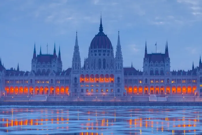 Framed Print : Parliament of Hungary Budapest at dusk Framed Print : Parliament of Hungary Budapest at dusk