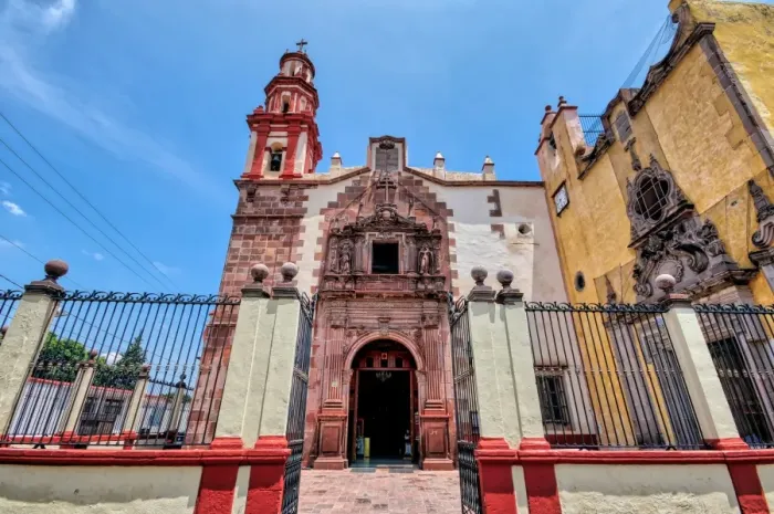 Framed Print : Parroquia de Santiago (Santiago Parish) - Queretaro, Mexico Framed Print : Parroquia de Santiago (Santiago Parish) - Queretaro, Mexico