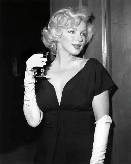Framed Print : Party For Marilyn At Beverly Hills Hotel Framed Print : Party For Marilyn At Beverly Hills Hotel