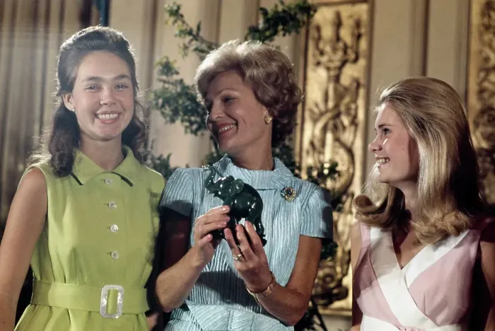 Framed Print : Pat Nixon And Daughters Framed Print : Pat Nixon And Daughters