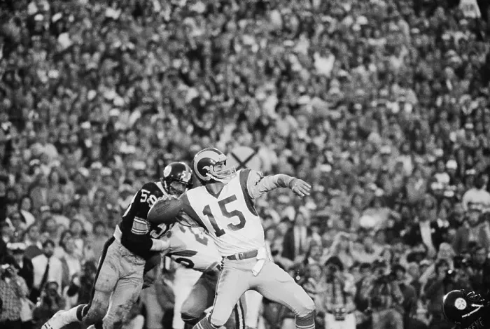 Framed Print : Patriots Versus Rams Football Game Framed Print : Patriots Versus Rams Football Game