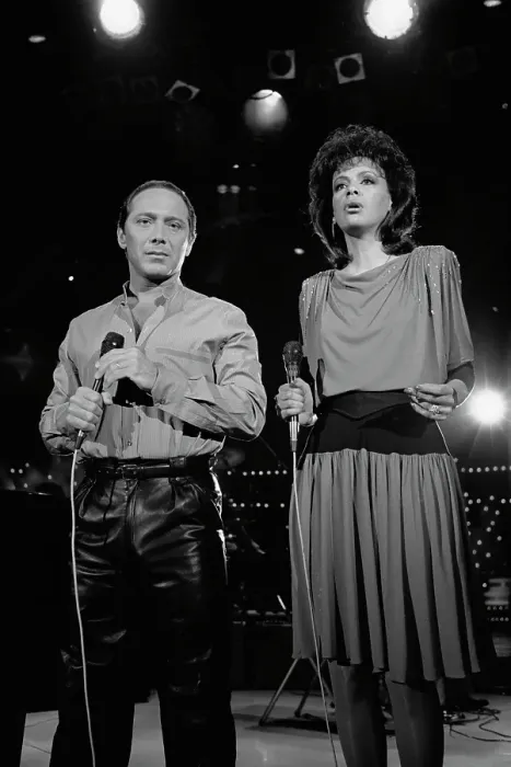 Framed Print : Paul Anka And Marilyn McCoo Framed Print : Paul Anka And Marilyn McCoo