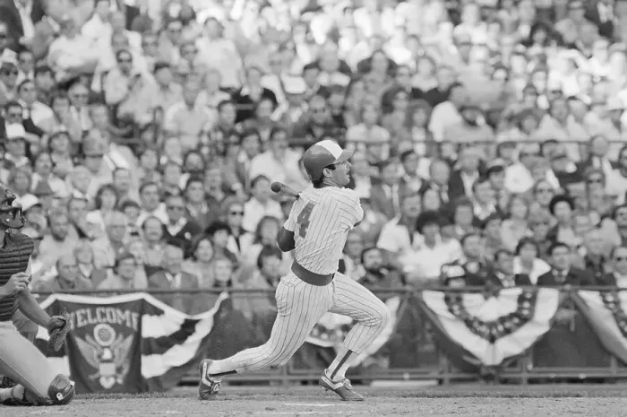 Framed Print : Paul Molitor Playing Baseball Framed Print : Paul Molitor Playing Baseball