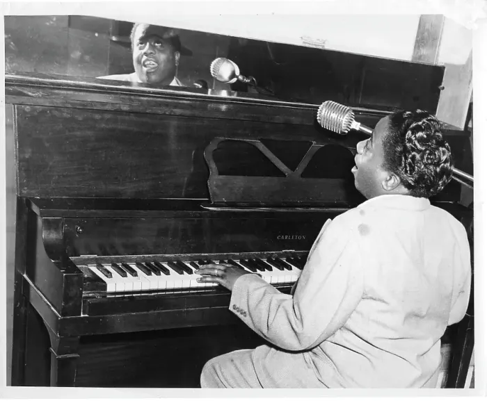 Framed Print : Paul Monday Performing Framed Print : Paul Monday Performing