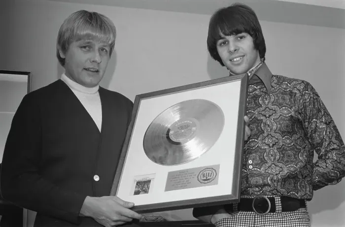 Framed Print : Paul Revere & the Raiders Go Gold Framed Print : Paul Revere & the Raiders Go Gold