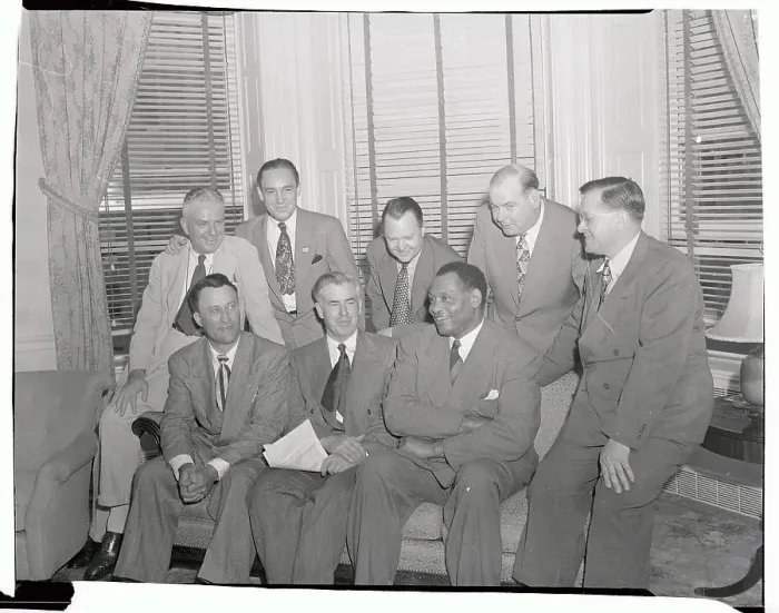 Framed Print : Paul Robeson Attending Philadelphia Convention