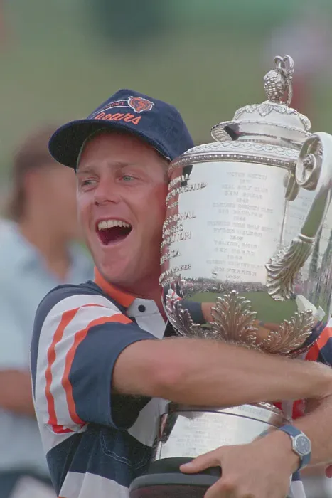 Framed Print : Payne Stewart Hugging Trophy Framed Print : Payne Stewart Hugging Trophy