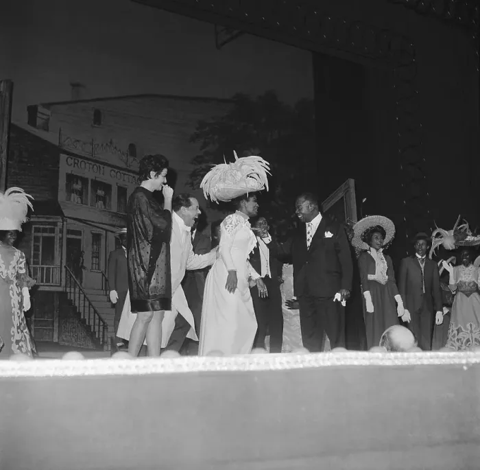 Framed Print : Pearl Bailey Stars in Hello, Dolly! Framed Print : Pearl Bailey Stars in Hello, Dolly!
