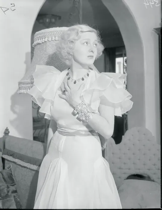 Framed Print : Peggy Hopkins Joyce Wearing Pase Diamonds Framed Print : Peggy Hopkins Joyce Wearing Pase Diamonds