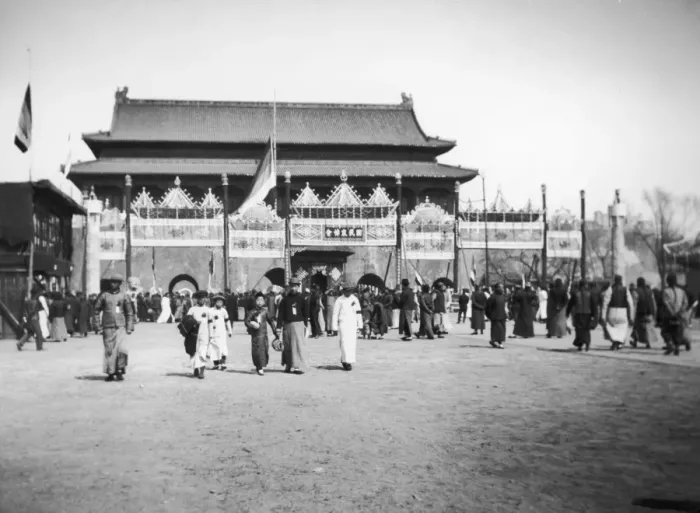 Framed Print : Peking Palace Framed Print : Peking Palace