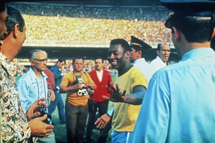 Framed Print : Pele with Photographers and Reporters Framed Print : Pele with Photographers and Reporters