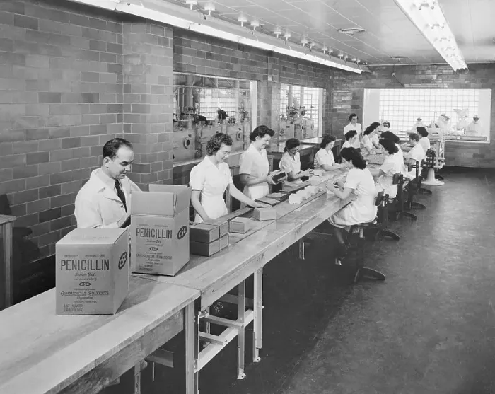 Framed Print : Penicillin Being Mass Produced