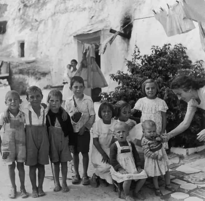 Framed Print : Peniscola Children