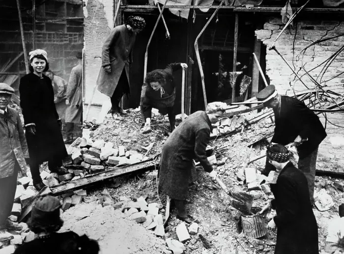Framed Print : People Clearing Rubble in Berlin Framed Print : People Clearing Rubble in Berlin