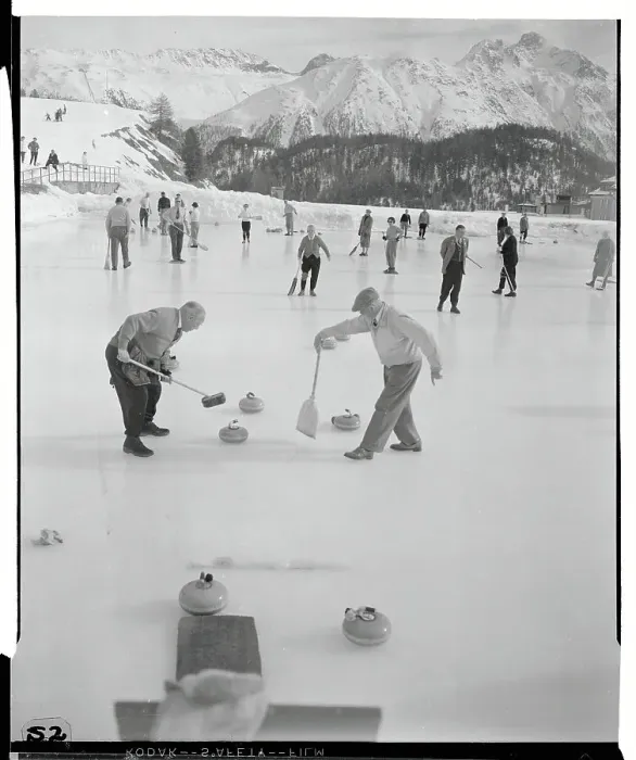 Framed Print : People Playing a Game of Curling Framed Print : People Playing a Game of Curling