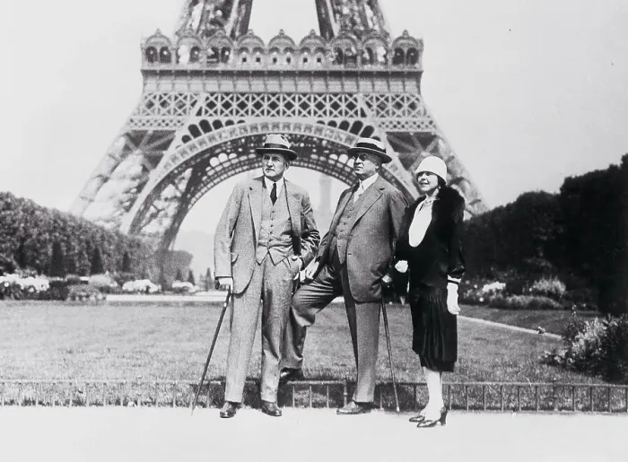 Framed Print : People Posing in Front of the Eiffel Tower Framed Print : People Posing in Front of the Eiffel Tower