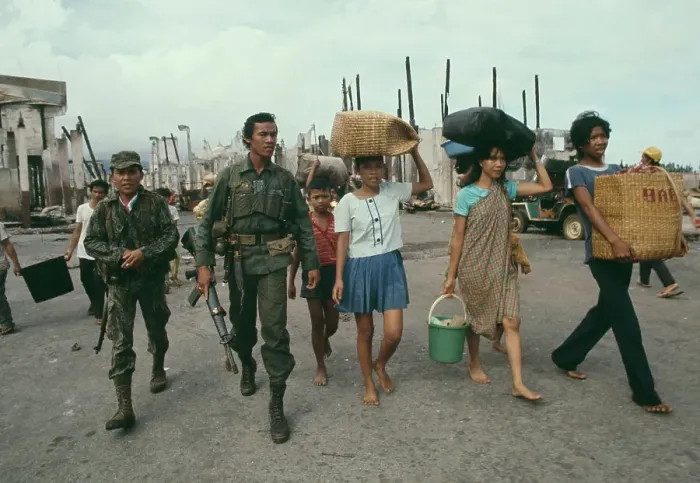 Framed Print : People Return To Their Homes In Philippines Framed Print : People Return To Their Homes In Philippines