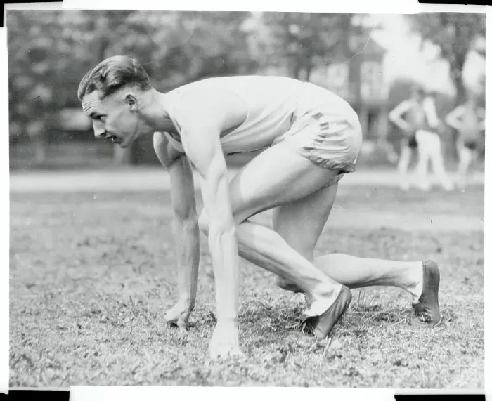 Framed Print : Percy Williams Beginning a Race Framed Print : Percy Williams Beginning a Race