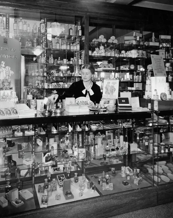 Framed Print : Perfume Shop Display Framed Print : Perfume Shop Display