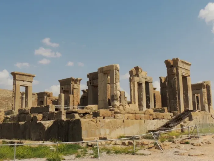 Framed Print : Persepolis 2, 500 years old Darius palace ruins Framed Print : Persepolis 2, 500 years old Darius palace ruins