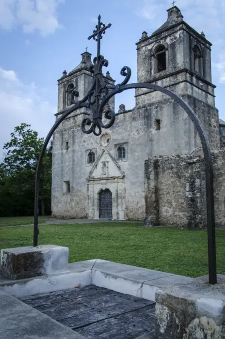 Framed Print : A Perspective View of Mission Concepcions Wooden Door