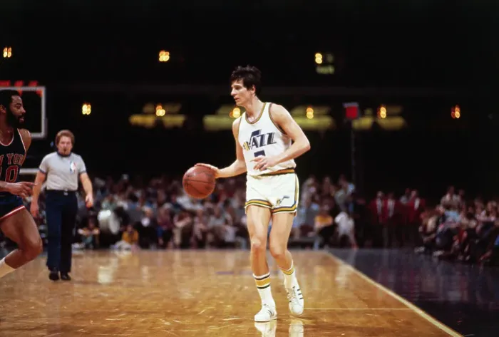 Framed Print : Pete Maravich in Action Framed Print : Pete Maravich in Action