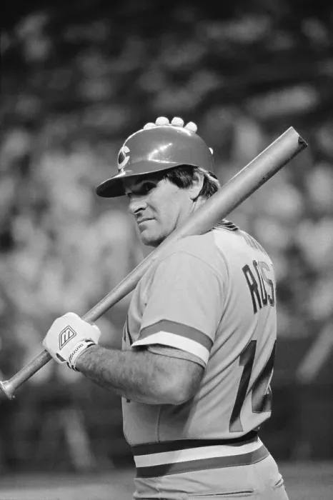 Framed Print : Pete Rose Batting Framed Print : Pete Rose Batting