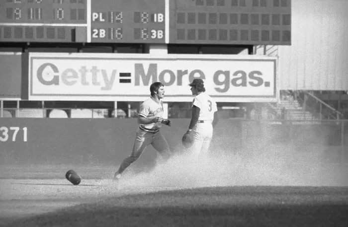 Framed Print : Pete Rose and Bub Harrelson Starting a Fight Framed Print : Pete Rose and Bub Harrelson Starting a Fight