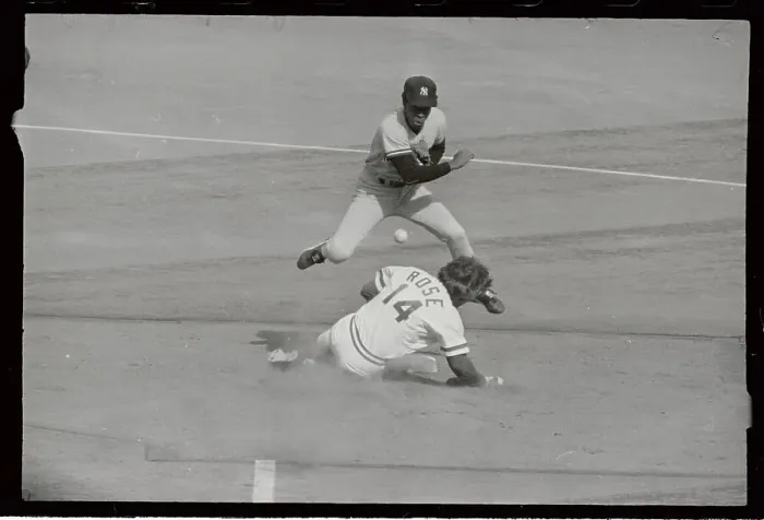 Framed Print : Pete Rose Colliding Into Willie Randolph