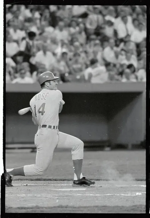 Framed Print : Pete Rose Taking a Swing