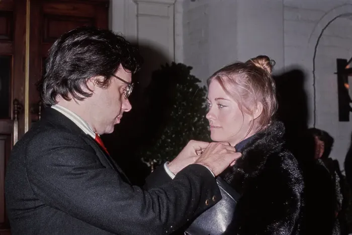 Framed Print : Peter Bogdanovich & Cybill Shepherd Framed Print : Peter Bogdanovich & Cybill Shepherd