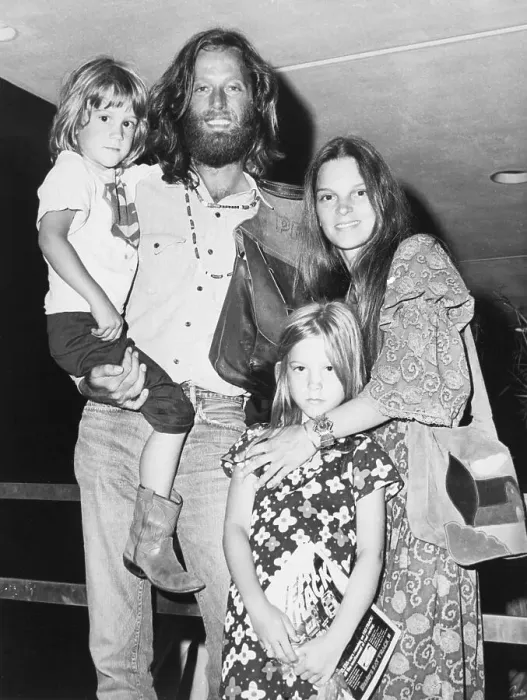 Framed Print : Peter Fonda with His Family, 1971 Framed Print : Peter Fonda with His Family, 1971