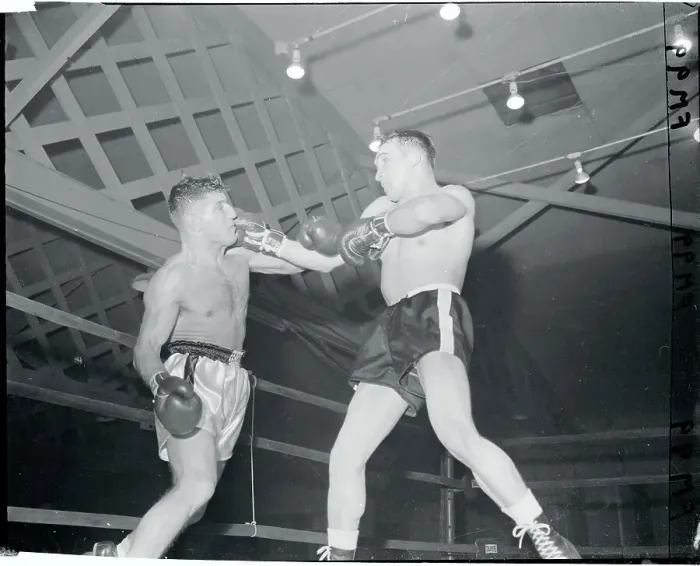 Framed Print : Peter Mueller Boxing Against Gene Fullmer Framed Print : Peter Mueller Boxing Against Gene Fullmer