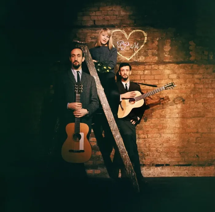 Framed Print : Peter Paul And Mary Cover Shoot Framed Print : Peter Paul And Mary Cover Shoot