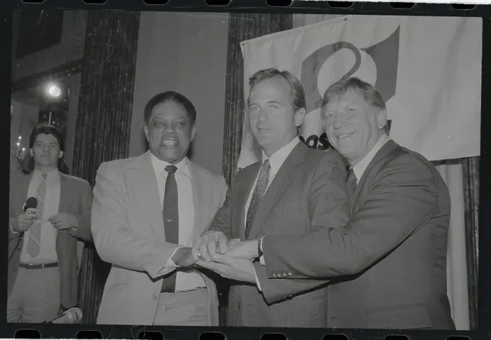 Framed Print : Peter Ueberroth Joining Hands with Baseball Players Framed Print : Peter Ueberroth Joining Hands with Baseball Players